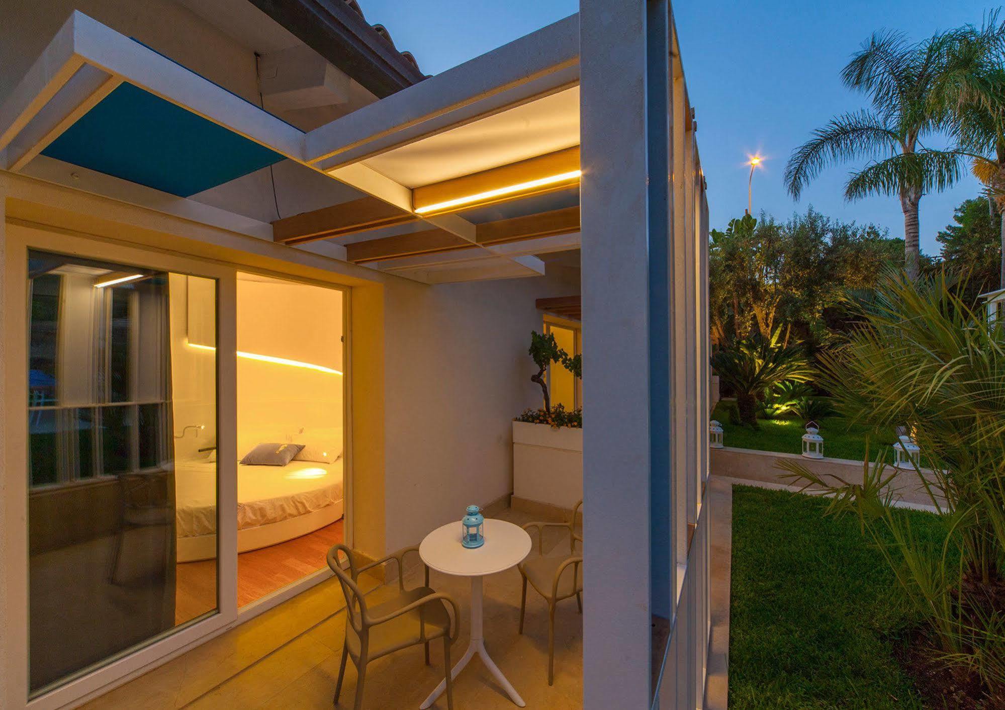 Calapetra Resort Fontane Bianche Exterior foto